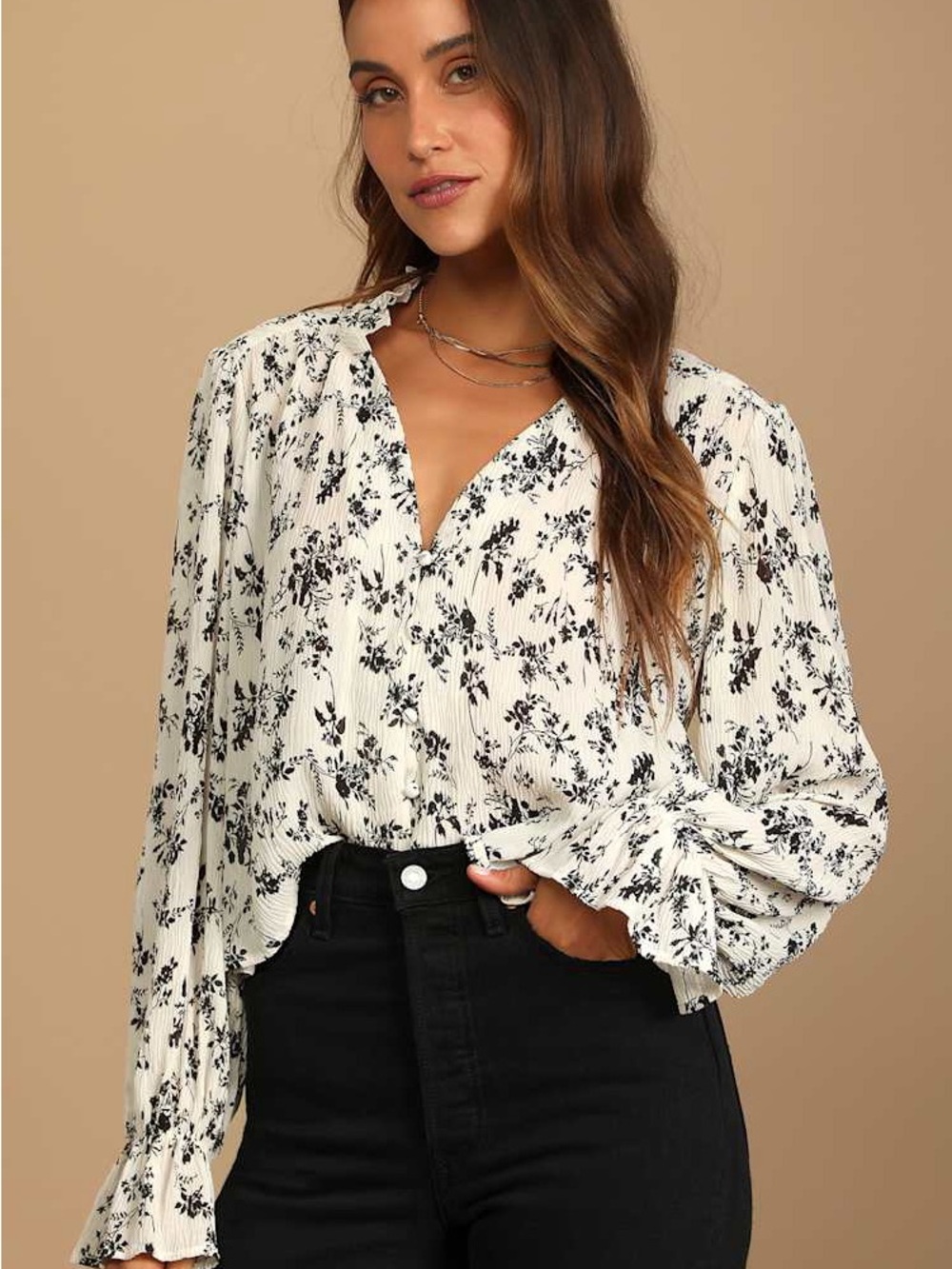 Lulu's Cream Floral V-Neck Long-Sleeve Blouse